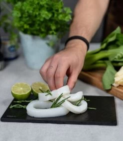 Serveerplank Leisteen Light M - Ultra Dun - Zwart - 25 Cm -Palmer Winkel 9b67ab667caa4af3a2dffe1cac4d979a