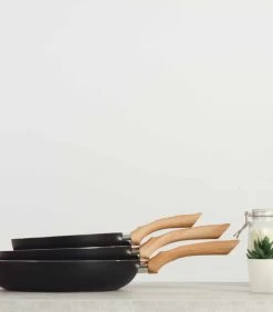 LIVOO Set Van 3 Pannen Met Steen- En Houtlook -Palmer Winkel de6311a71fdf45089b12cab38678988e